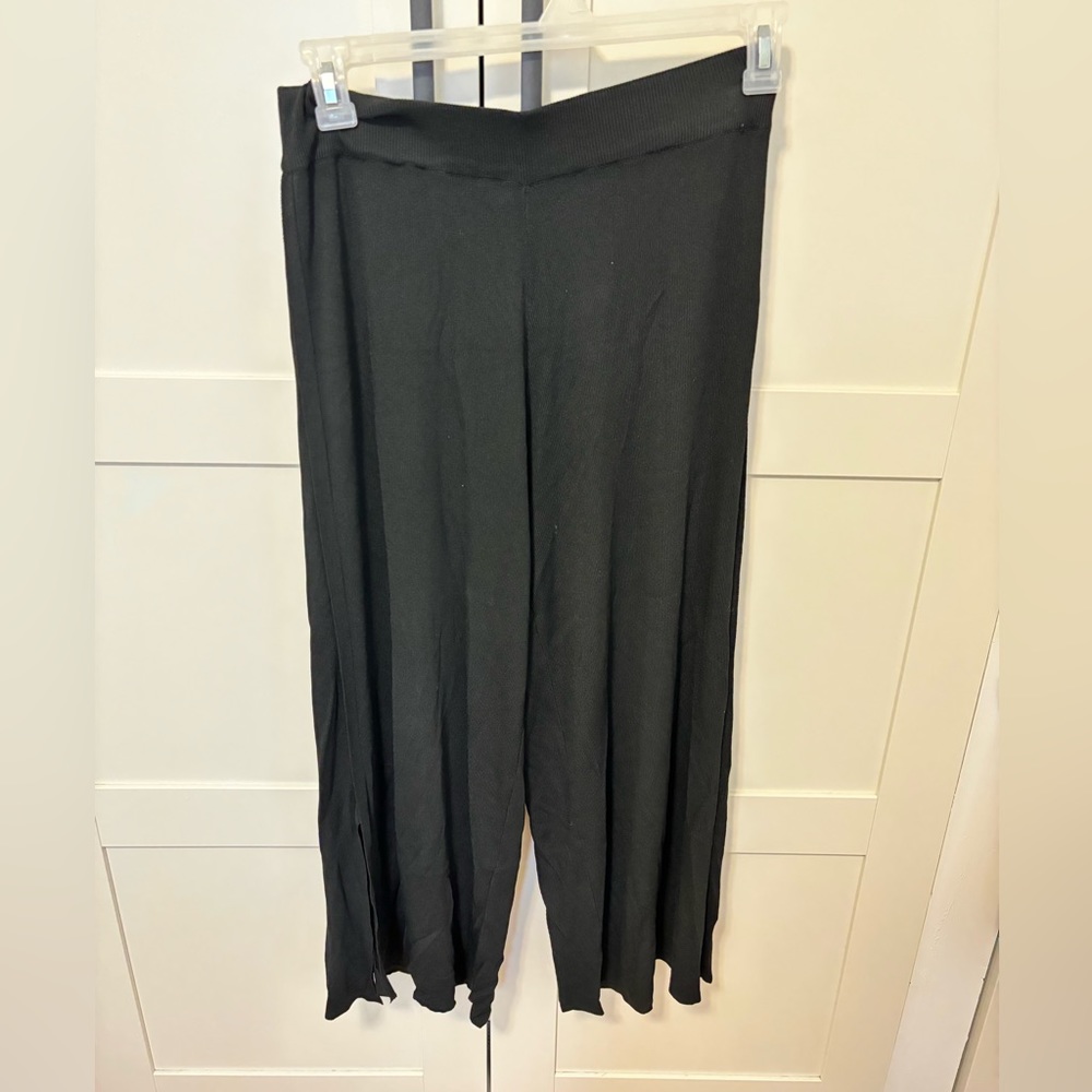 Mod Ref Ribbed Flowy Pants